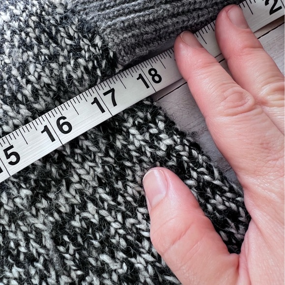 Crewcuts Wool and Angora Blend Cardigan In Gray size M (10/12) - Picture 12 of 13